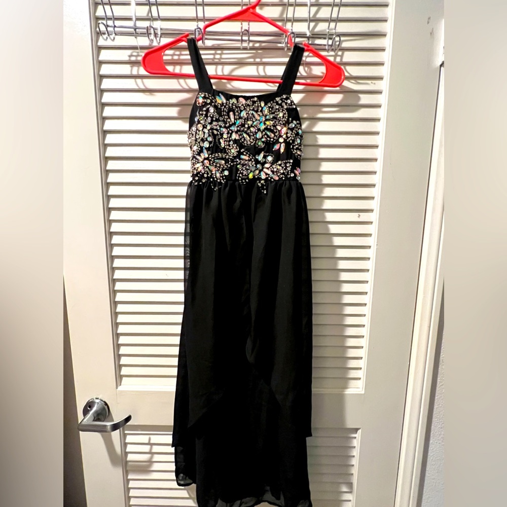 Poppies & Roses (Dillards) girls 7 crystal embroidered dress